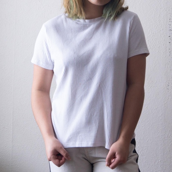 White ribbed tshirt - PLEASE COMMENT BEFORE BUYING - Picture 2 of 2